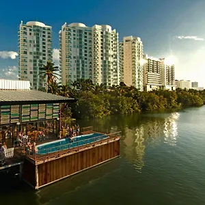 https://senor-frogs-hostel.quintano-roohotels.com